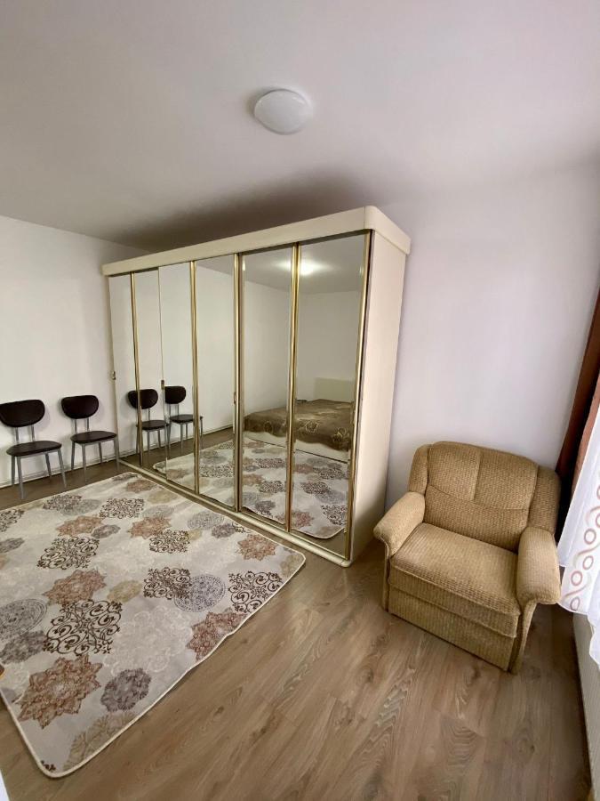 Ardelean Apartment 拉迪亚 外观 照片